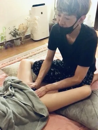 IVORY/完全個室/予約制
男性セラピストによる女性専用アロママッサージサロン
骨盤底筋マッサージ・フェムケア